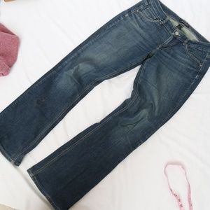 White House Black Market contour bootleg jean -C1